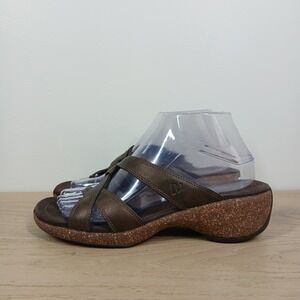 Merrell Sandals Women 8 Brown Leather Strappy Comfort Wedge Outdoor Travel
